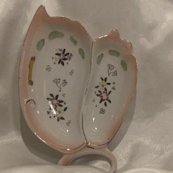 Butterfly Shape Divided Pin Tray or Dish. 6" Vintage. Made in Japan.  E1 - Picture 1 of 4